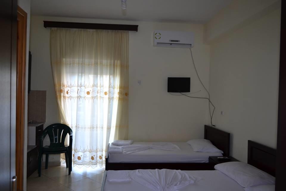 John Apartments Ksamil Esterno foto